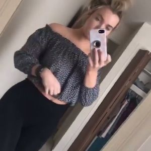 Flower off the shoulder crop top